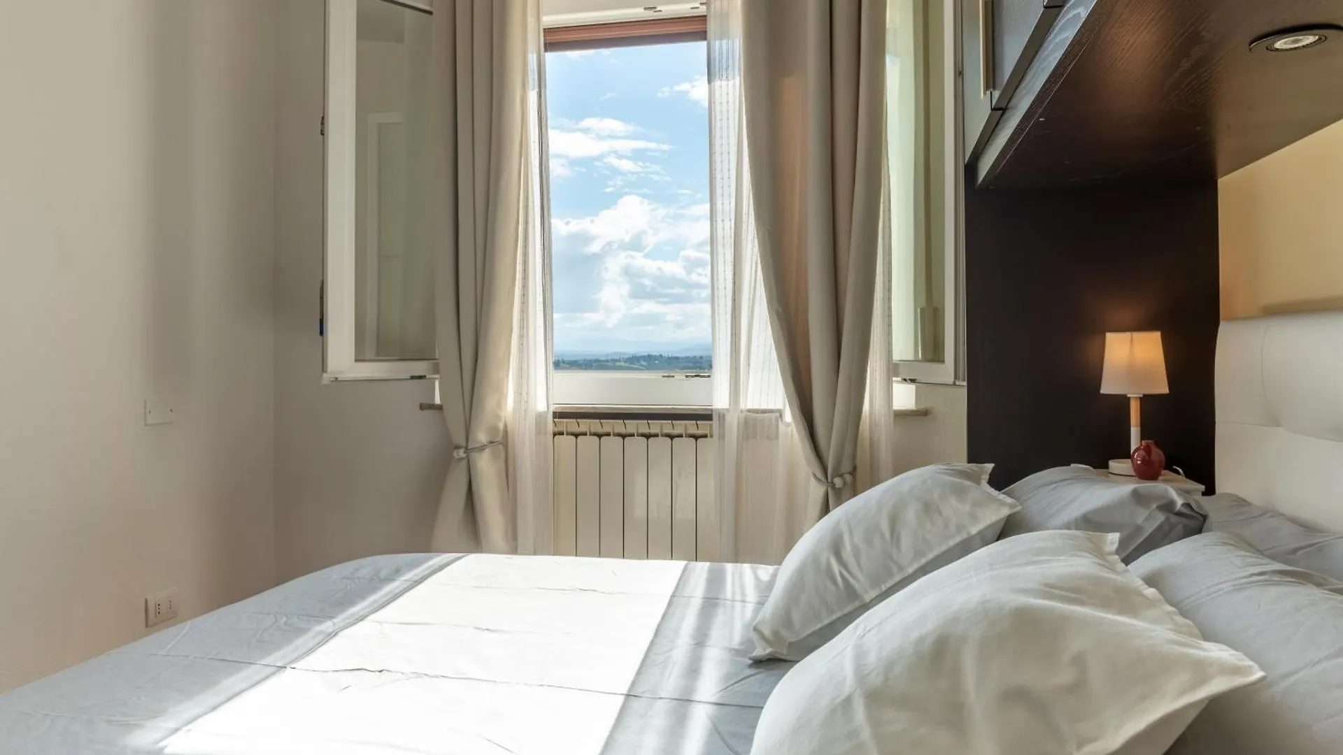 Sofia'S Dreamy Haven Apartment Siena
